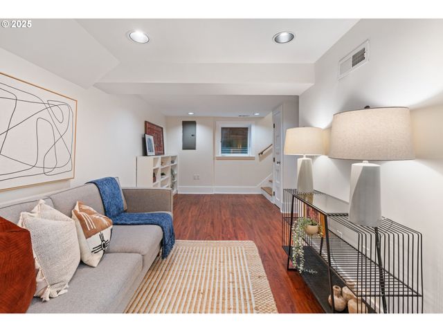 5415 Ne 14TH Pl, Portland, OR 97211