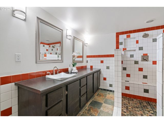 5415 Ne 14TH Pl, Portland, OR 97211