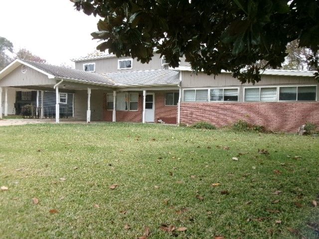 1211 Caroline Drive, Bossier City, LA 71112