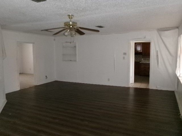 1211 Caroline Drive, Bossier City, LA 71112