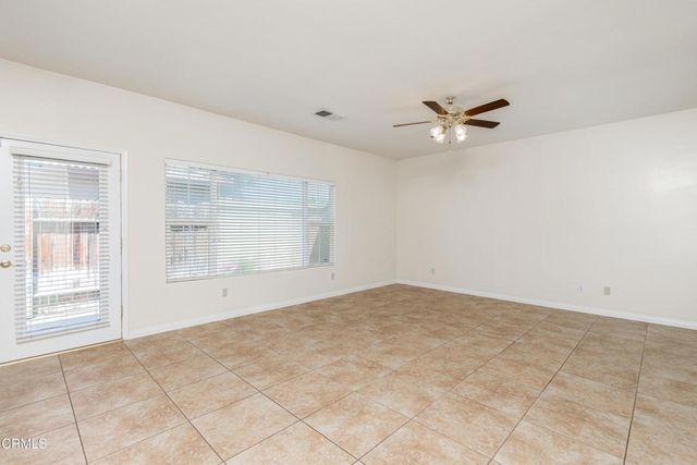 8811 Maggiore Lane, Bakersfield, CA 93312