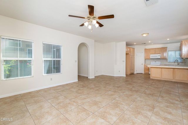 8811 Maggiore Lane, Bakersfield, CA 93312