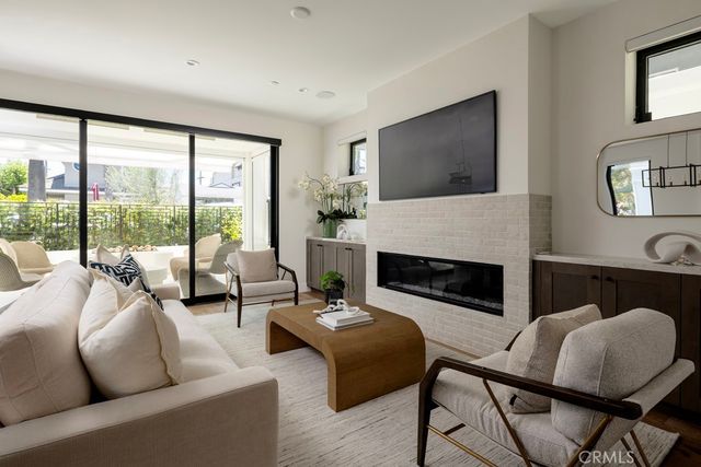 419 Goldenrod Avenue, Corona Del Mar, CA 92625