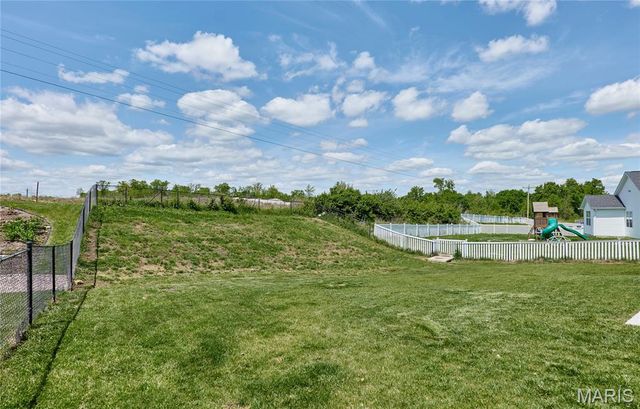 121 Arundel Drive, Troy, MO 63379