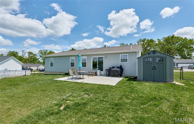 121 Arundel Drive, Troy, MO 63379