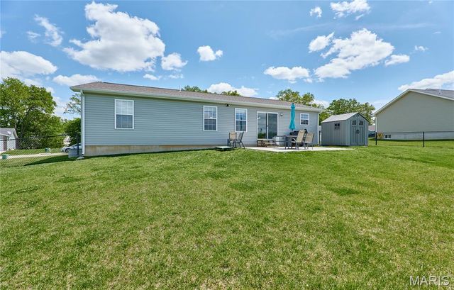 121 Arundel Drive, Troy, MO 63379
