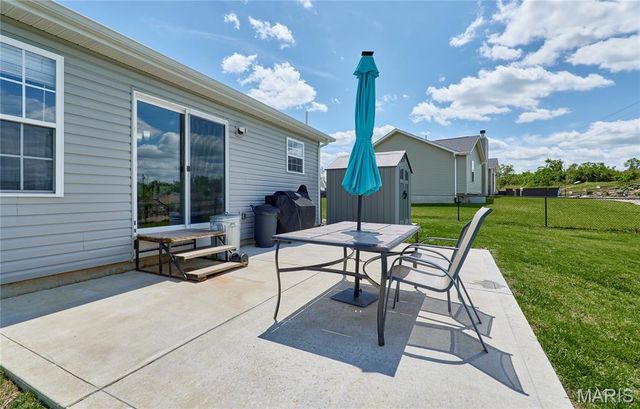 121 Arundel Drive, Troy, MO 63379