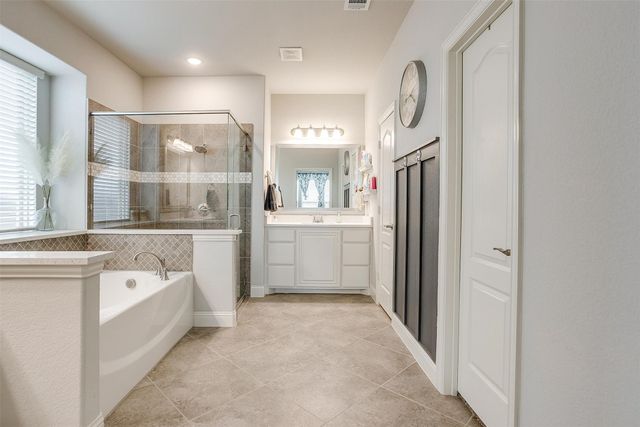 458 Mesquite Grove Road, Midlothian, TX 76065