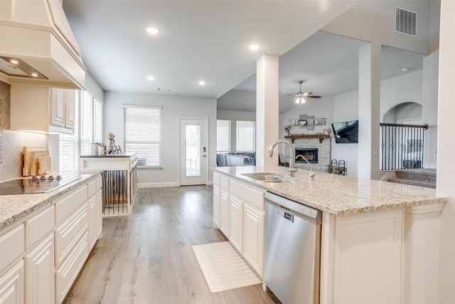 458 Mesquite Grove Road, Midlothian, TX 76065