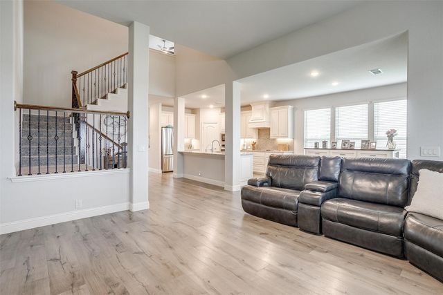 458 Mesquite Grove Road, Midlothian, TX 76065