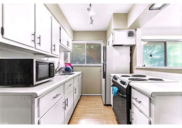 540 E 91st Street, Indianapolis, IN 46240