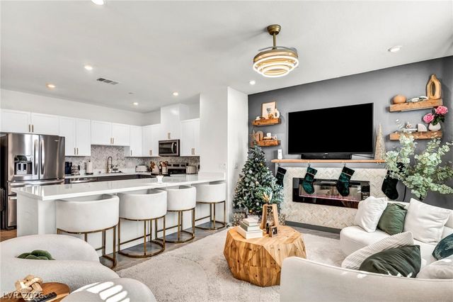 5659 Spellbinding Street, Las Vegas, NV 89148