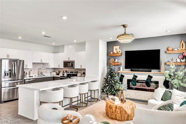 5659 Spellbinding Street, Las Vegas, NV 89148