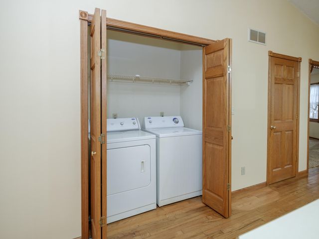 28459 Kelly Road, Burr Oak Twp, MI 49091