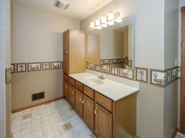 28459 Kelly Road, Burr Oak Twp, MI 49091