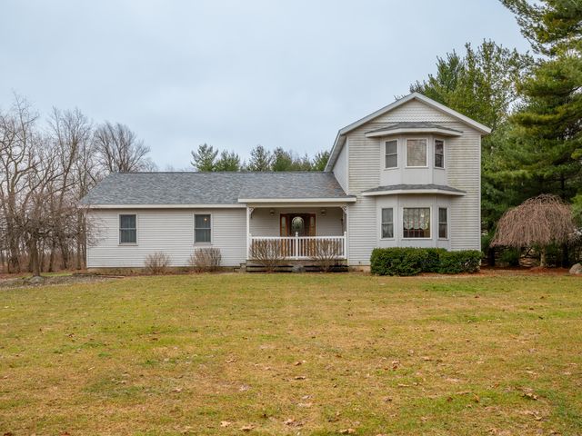 28459 Kelly Road, Burr Oak Twp, MI 49091