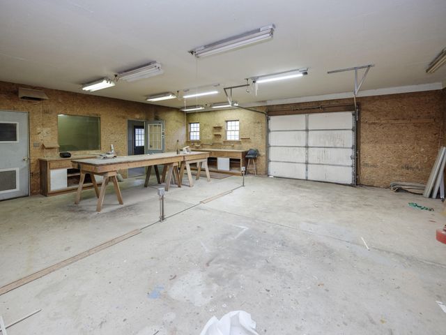 28459 Kelly Road, Burr Oak Twp, MI 49091