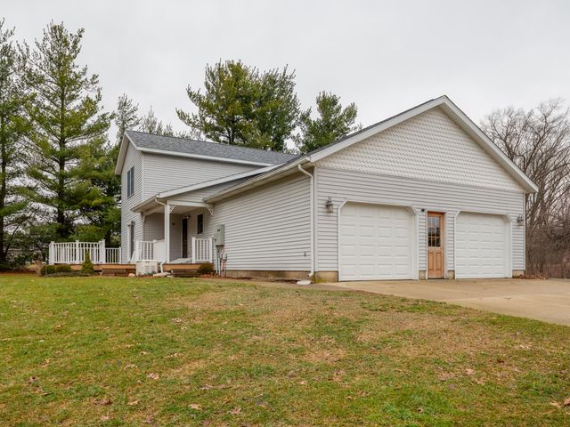 28459 Kelly Road, Burr Oak Twp, MI 49091