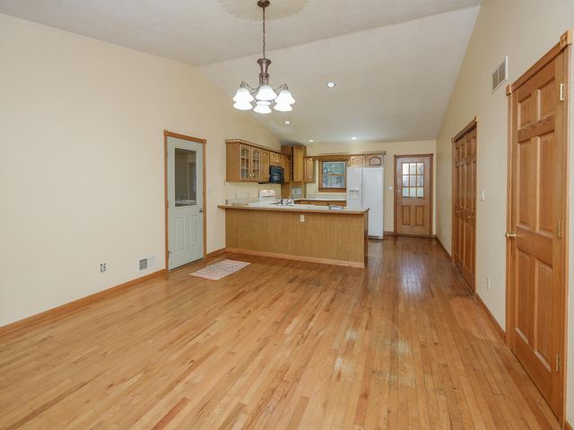 28459 Kelly Road, Burr Oak Twp, MI 49091