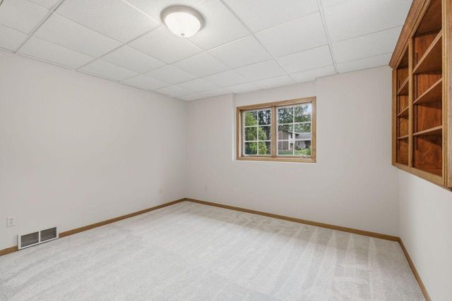 4027 Elmwood Drive, Saint Bonifacius, MN 55375