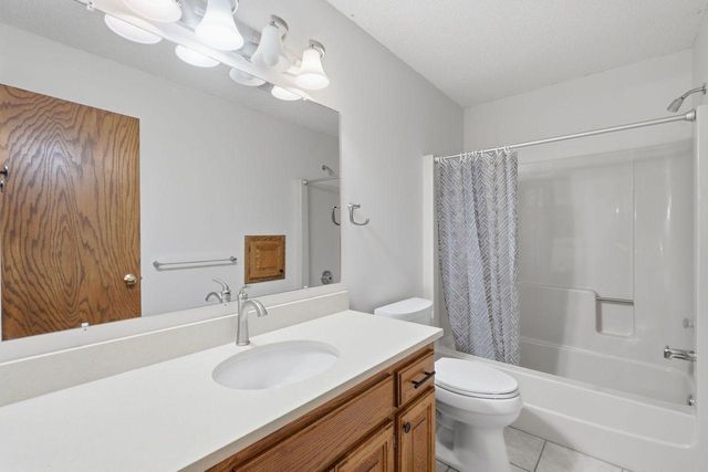 4027 Elmwood Drive, Saint Bonifacius, MN 55375