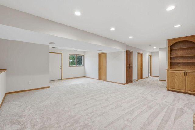 4027 Elmwood Drive, Saint Bonifacius, MN 55375