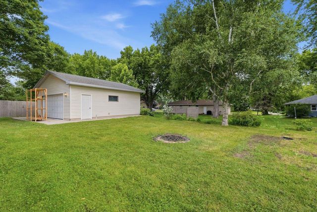 4027 Elmwood Drive, Saint Bonifacius, MN 55375