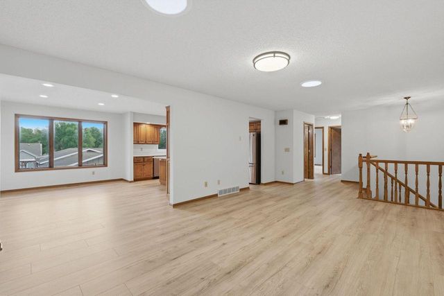 4027 Elmwood Drive, Saint Bonifacius, MN 55375