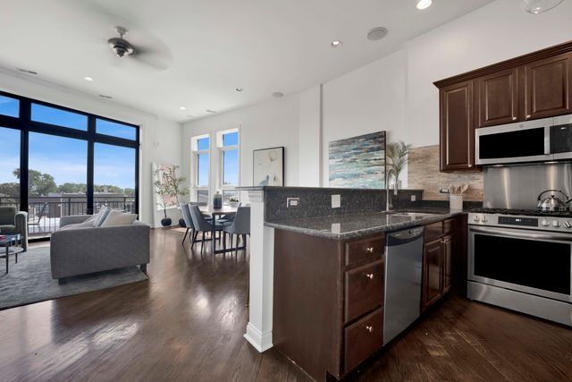 2522 W Chicago Avenue 4, Chicago, IL 60622
