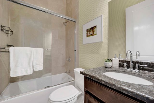 2522 W Chicago Avenue 4, Chicago, IL 60622