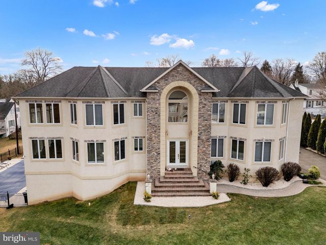 6379 STERLING AVE, Bensalem, PA 19020