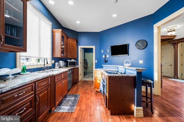 6379 STERLING AVE, Bensalem, PA 19020