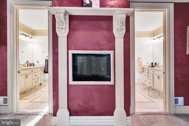 6379 STERLING AVE, Bensalem, PA 19020