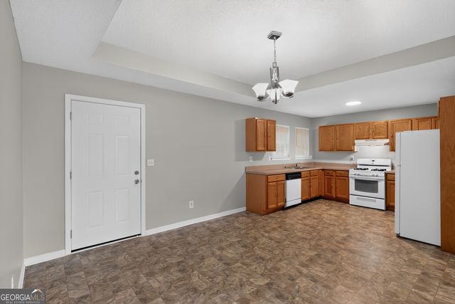 7830 Poppy Drive, Winston, GA 30187