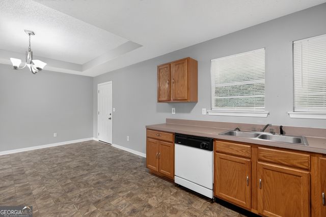 7830 Poppy Drive, Winston, GA 30187