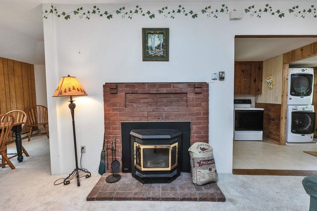 71 Headlands Road, Winchester, NH 03470
