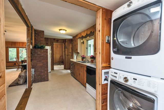 71 Headlands Road, Winchester, NH 03470