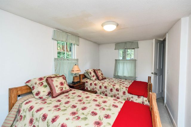 71 Headlands Road, Winchester, NH 03470
