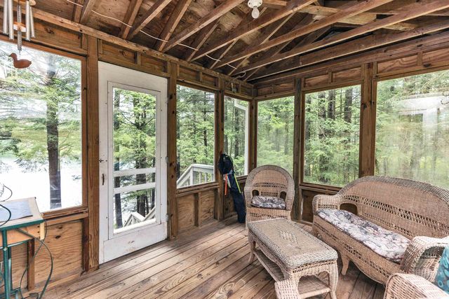 71 Headlands Road, Winchester, NH 03470