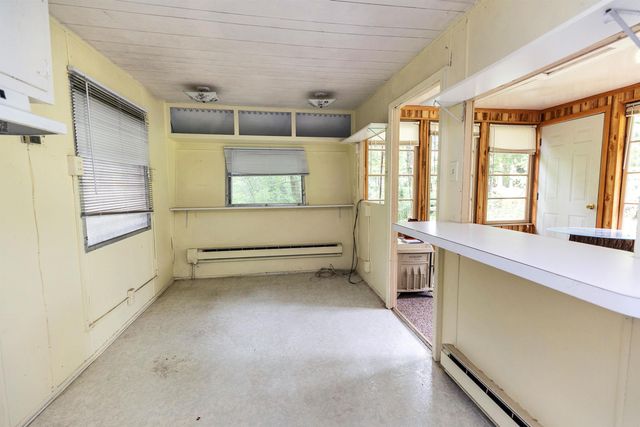 71 Headlands Road, Winchester, NH 03470