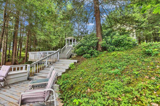 71 Headlands Road, Winchester, NH 03470