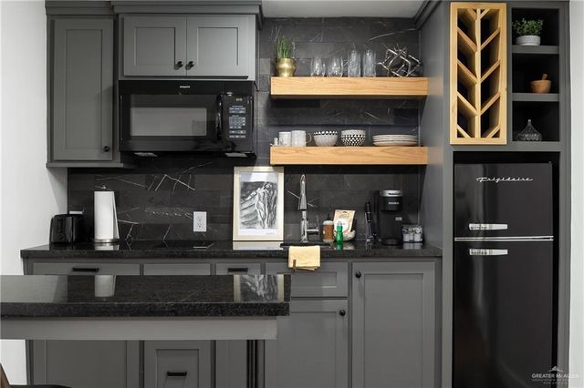 1315 Kendlewood Avenue, Mcallen, TX 78501