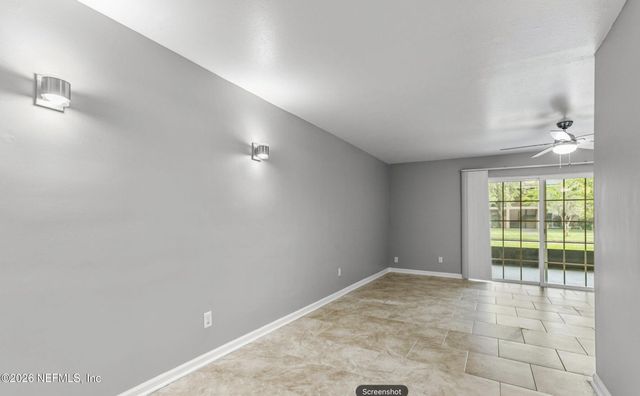 4330 PLAZA GATE Lane S 102, Jacksonville, FL 32217