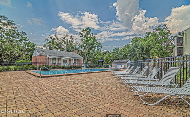 4330 PLAZA GATE Lane S 102, Jacksonville, FL 32217