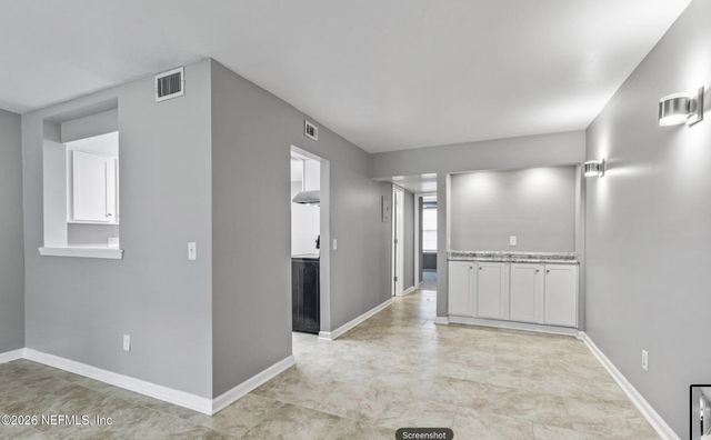 4330 PLAZA GATE Lane S 102, Jacksonville, FL 32217