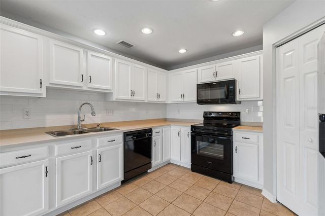 9515 SIMEON DRIVE, Land O Lakes, FL 34638