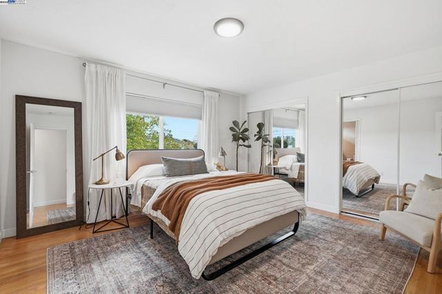 393 Lloyd St, Livermore, CA 94550