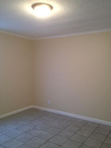 3830 Davis Road, Palm Springs, FL 33461