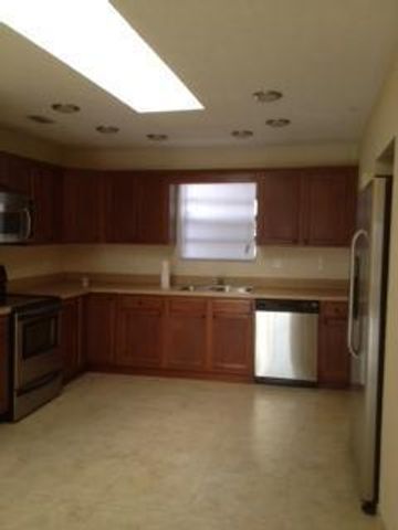 3830 Davis Road, Palm Springs, FL 33461