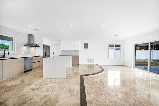 5510 NE 18th Ave, Fort Lauderdale, FL 33334